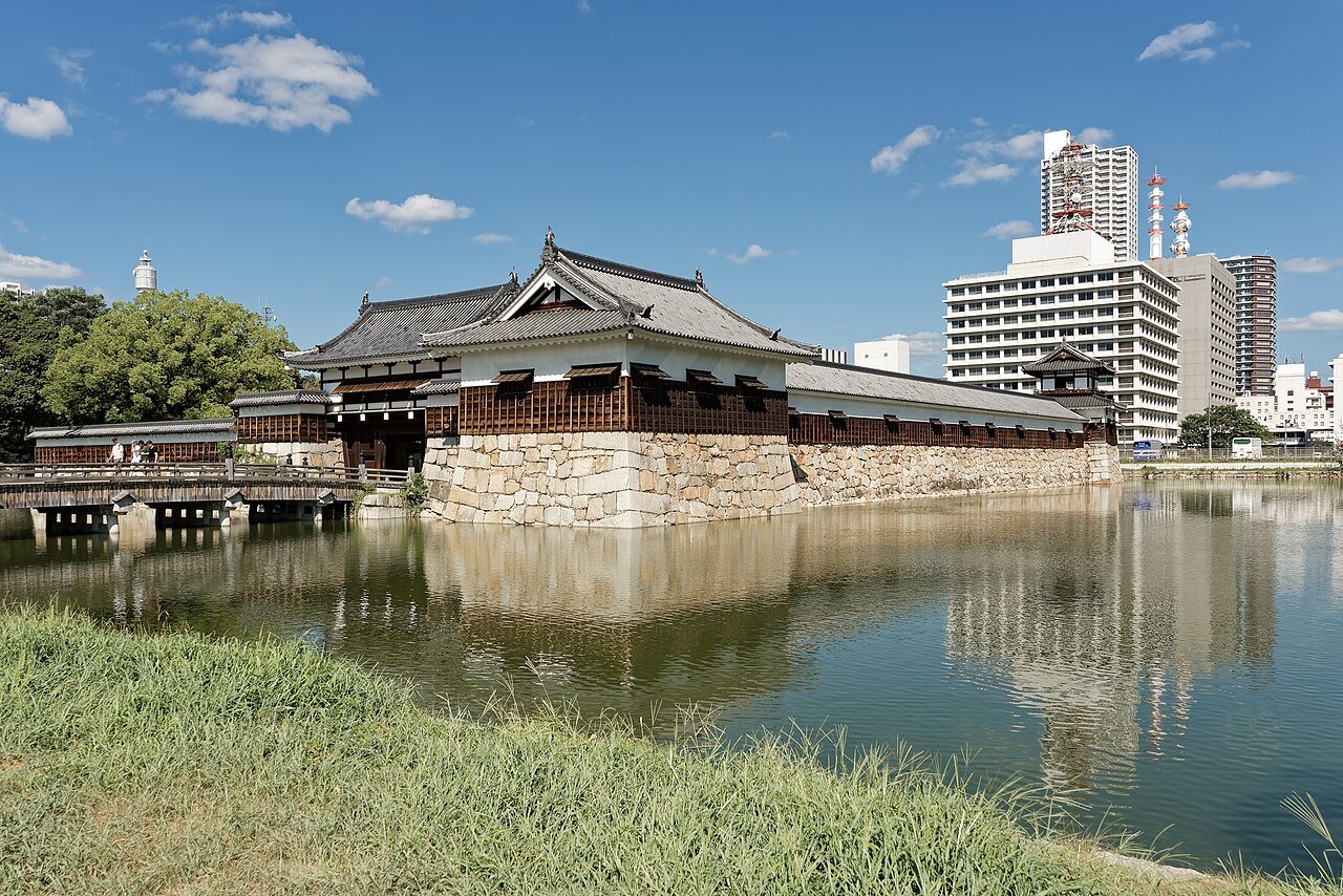 Main Gate of Hiroshima Castle, 20240817 1510 4303.jpg
