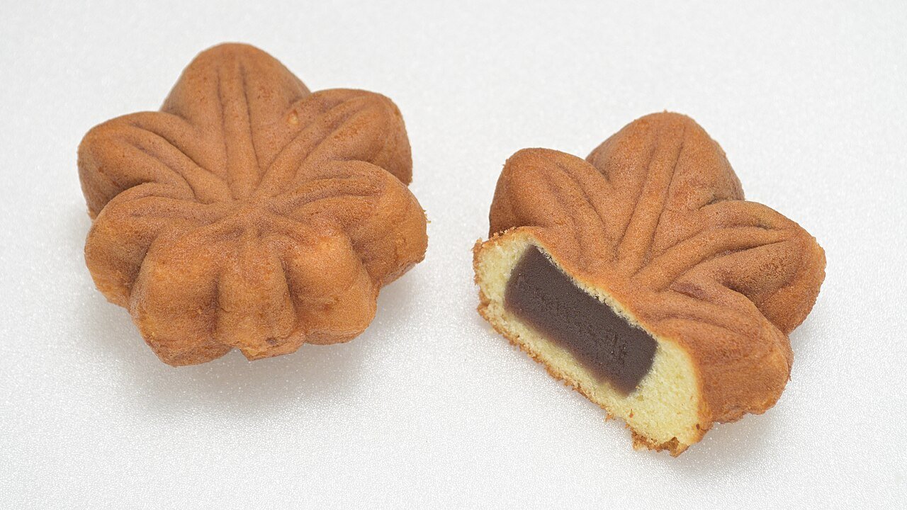 Momiji manjū 001.jpg